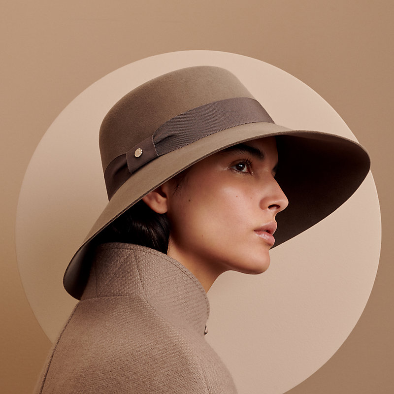 Farrah Clou de Selle女士帽子| Hermès 愛馬仕台灣地區官網